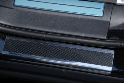 Накладки на внутренние пороги с надписью, нерж. сталь+карбон, 4 шт. Alu-Frost 29-1807 для LAND ROVER Range Rover Sport